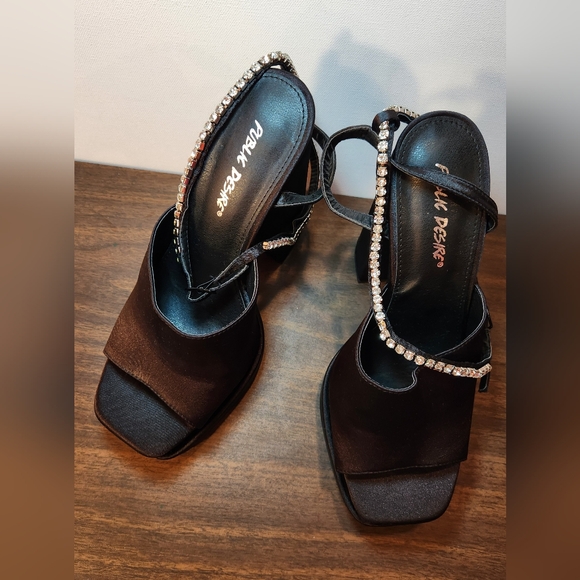 Public Desire size 9 black heels - Picture 4 of 6